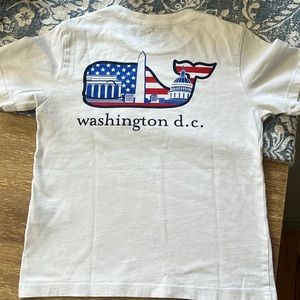 Vineyard vines t-shirt, size 6